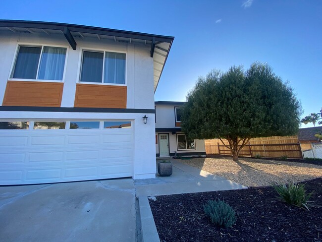 Building Photo - 3 bedroom 3 bathroom home in Lemon Grove! ...