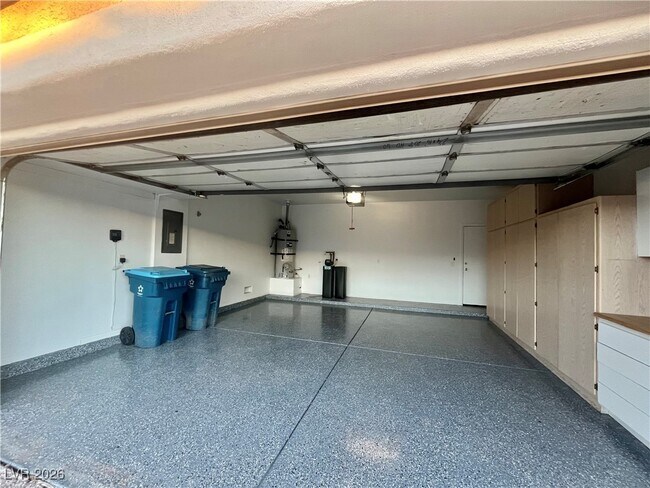 Building Photo - 3816 Waynesvill St