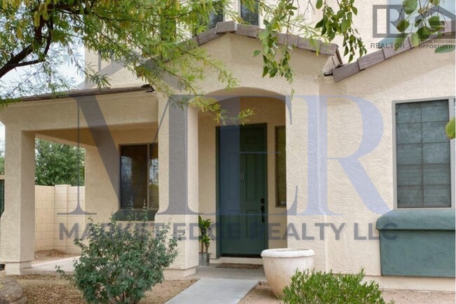 Building Photo - 4Bed/2.5Bath House at Litchfield/Greenway!...