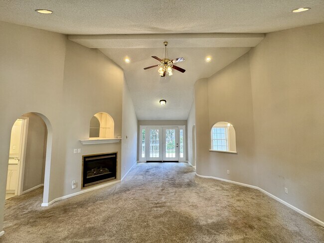 Building Photo - 218 Oligi Cir