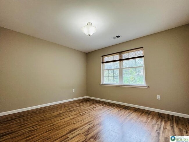 Building Photo - 2671 Levans Rd