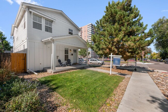 Building Photo - LUX 3BD, 3BA Home with Office Near Cherry Creek and Wash Park