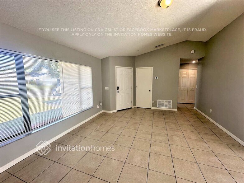 Building Photo - 5149 Formby Dr