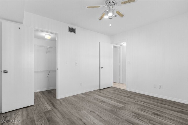 Building Photo - 4531 Bay Beach Ln