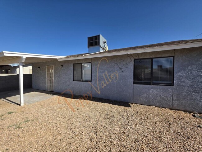 Building Photo - 1811 Motor Ave