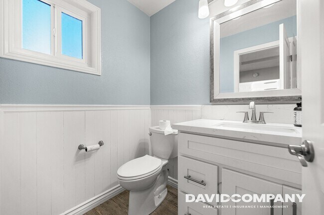 Building Photo - 2840 Oak Creek Dr