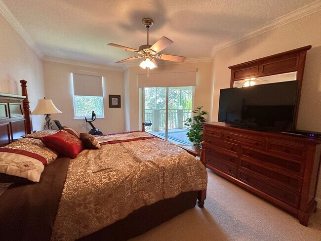 Building Photo - 45 Riverview Bend S