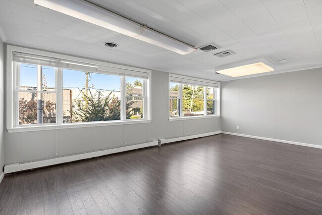Building Photo - 1249 Paterson Plank Rd