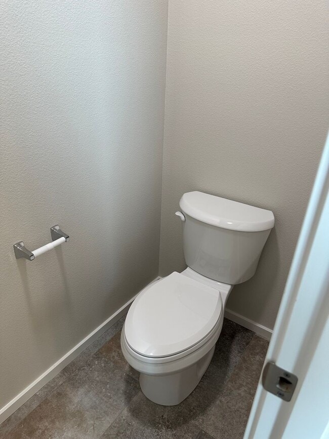 Building Photo - Brand new 4 bedroom 2.5 bathroom house!