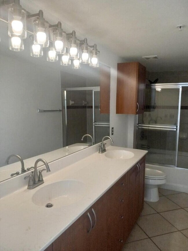 Building Photo - 6450 Emerald Dunes Dr