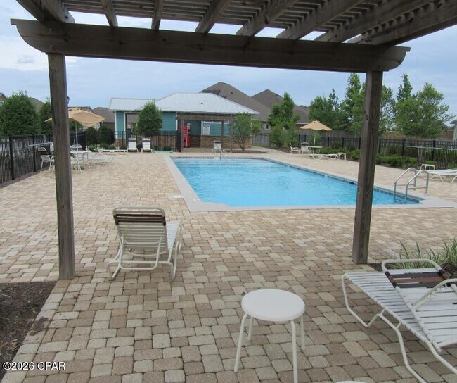 Building Photo - 107 N Shoreview Dr.