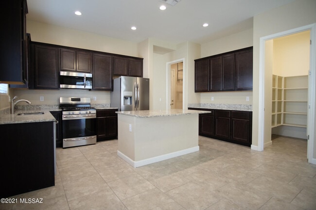 Building Photo - 3462 W Ringtail Den Way