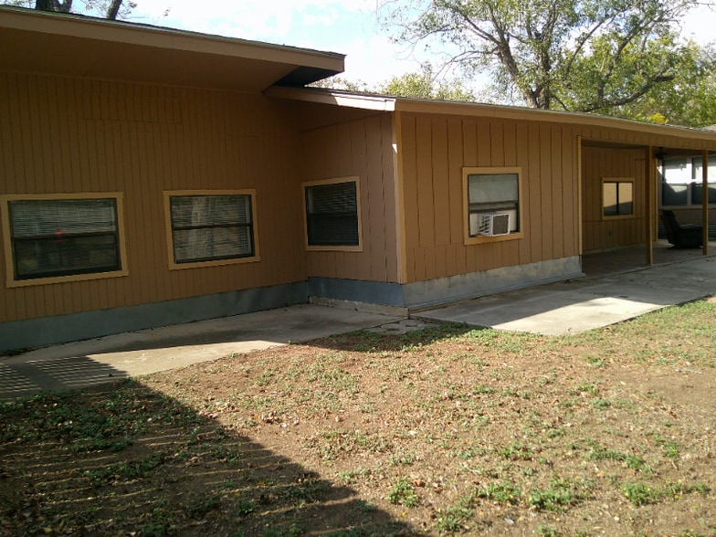 Primary Photo - 801 4th St