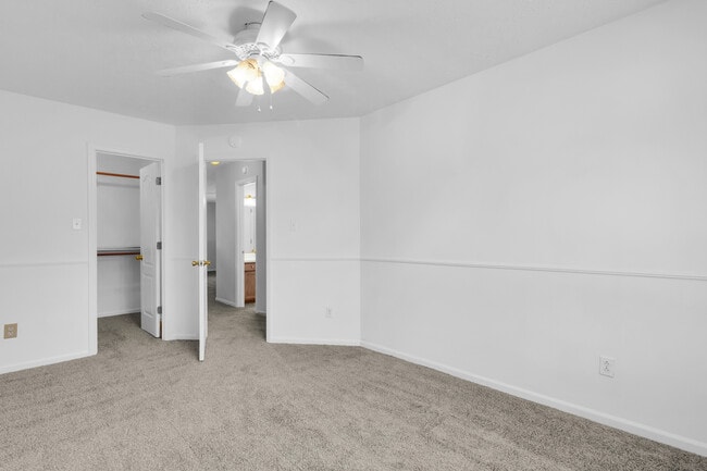 Building Photo - 1824 Caracara Dr