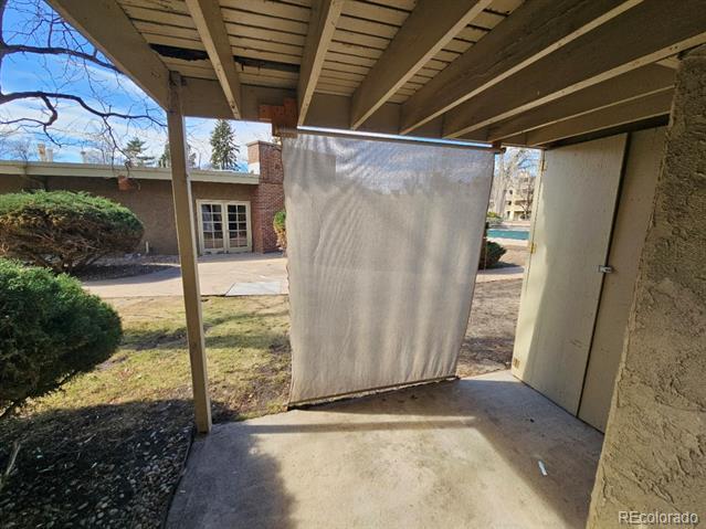 Building Photo - 1302 S Parker Rd