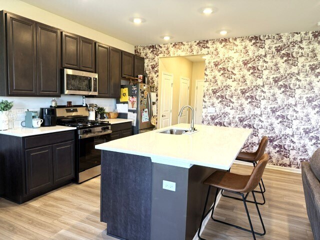 Building Photo - 341 Red Oak Cir