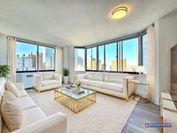 Building Photo - 1735 York Ave