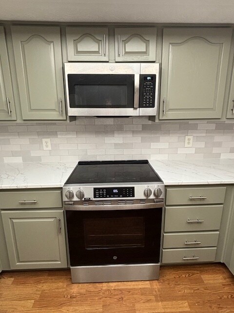 Building Photo - 605 Dunwoody Chace