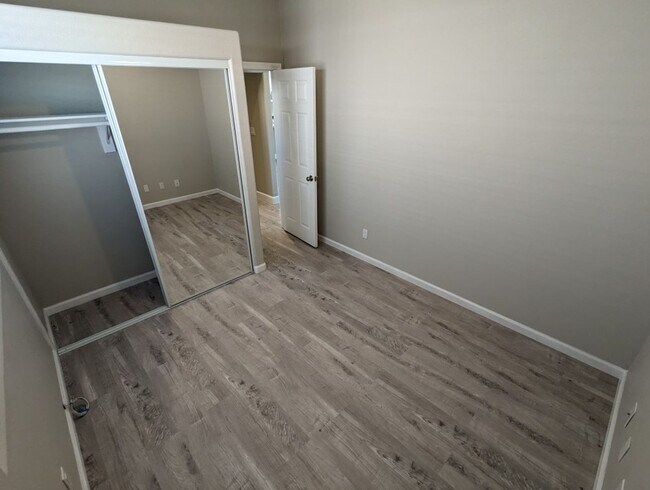 Building Photo - 10957 Napa Ridge Dr