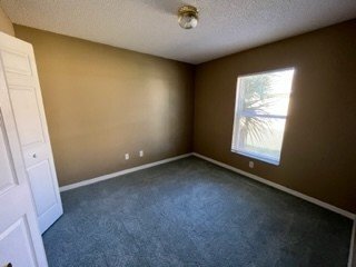 Building Photo - Perfect Peaceful Palm Coast Beauty 3/2 Available Today!