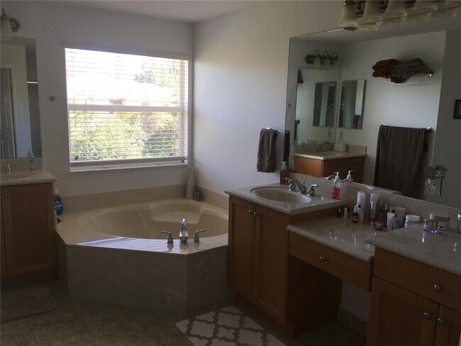 Building Photo - 17415 SW 48th St