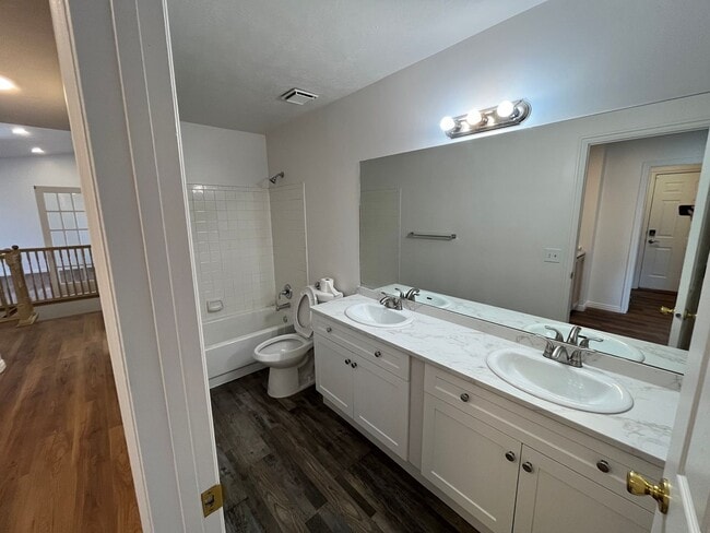 Building Photo - Beautifully Remodeled 4 Bed / 2 Bath Home in Stansbury Park