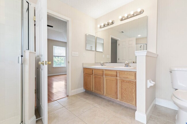 Building Photo - 5 Buffalo View Ln