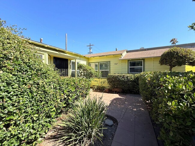 Building Photo - North Park 2/2+ Bonus room, garage and rea...