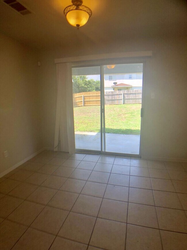 Building Photo - 4bd/2.5ba in Killeen TX