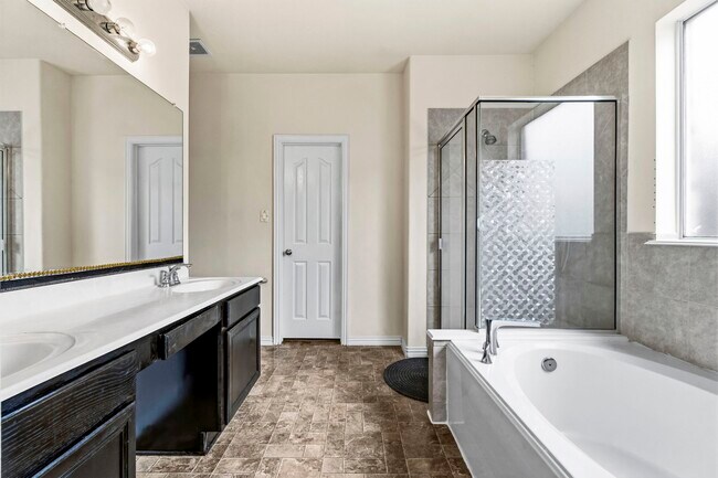 Building Photo - 8203 Loetsch Ridge Way