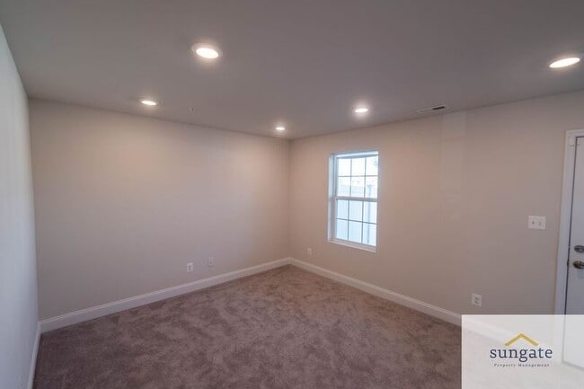 Building Photo - 1408 Onnesta Ct
