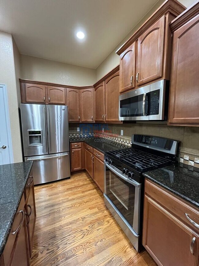 Building Photo - 10828 Heatherton Cir