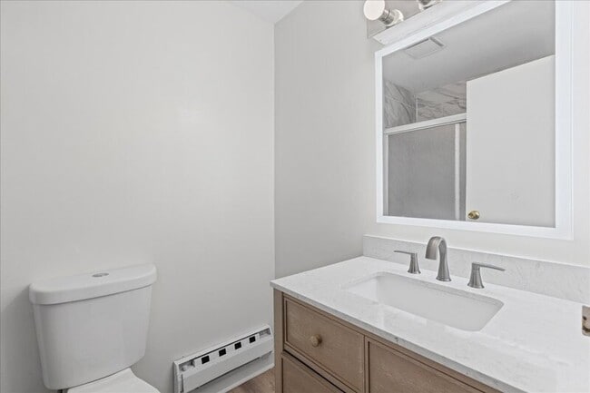 Building Photo - 506 Bromley Estate