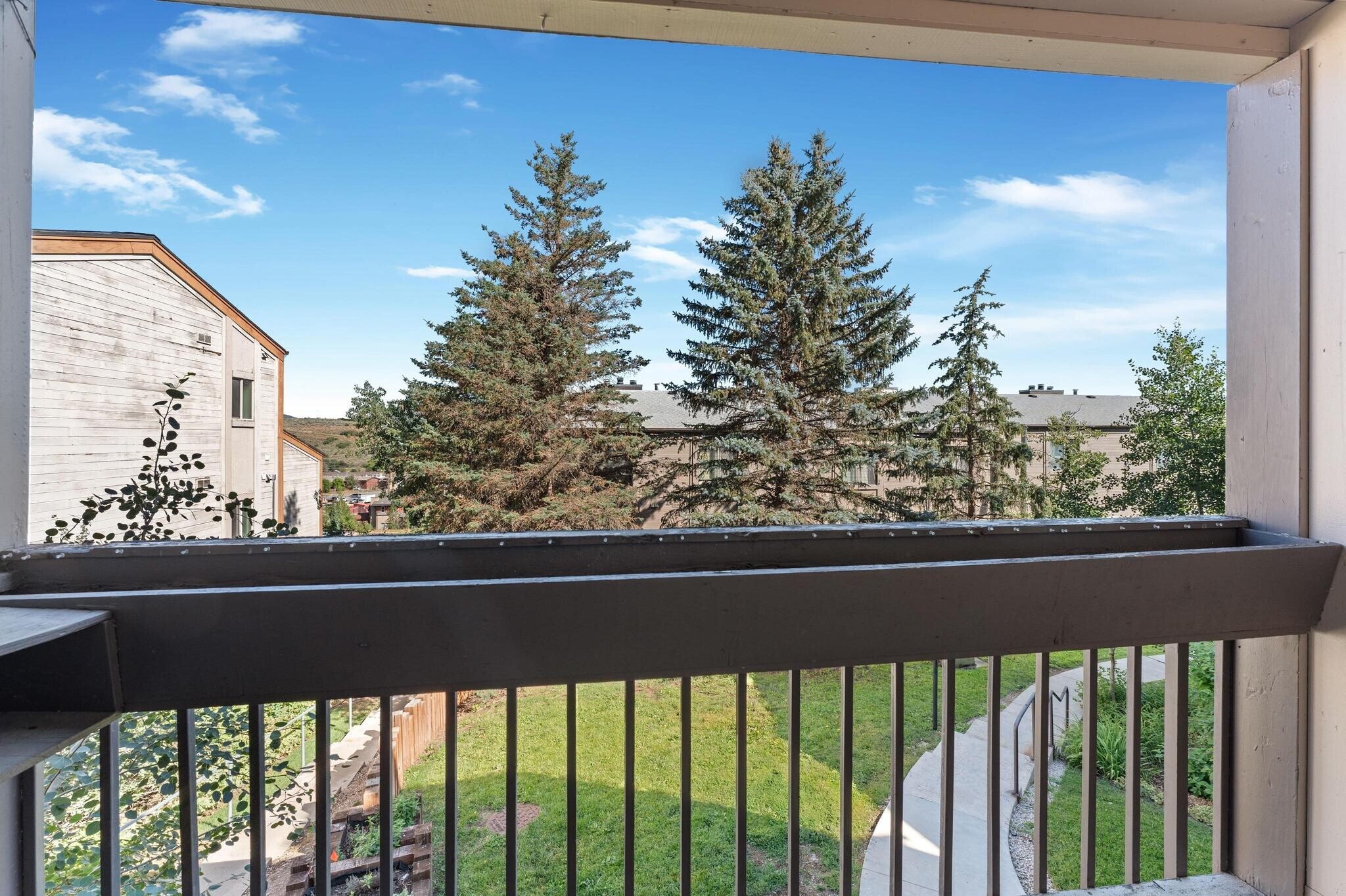 Building Photo - 1650 Upper Ironhorse Loop