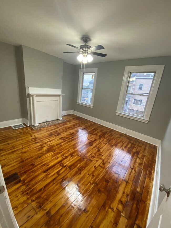 Building Photo - Modern 2BR in Lawrenceville – Central AC, ...