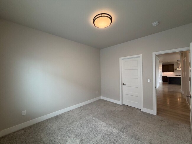 Building Photo - Gorgeous 4 bed, 2.5 ba in Richland's Westcliffe Neighborhood