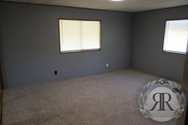 Building Photo - 3bd 2ba Home in West Valley Yakima