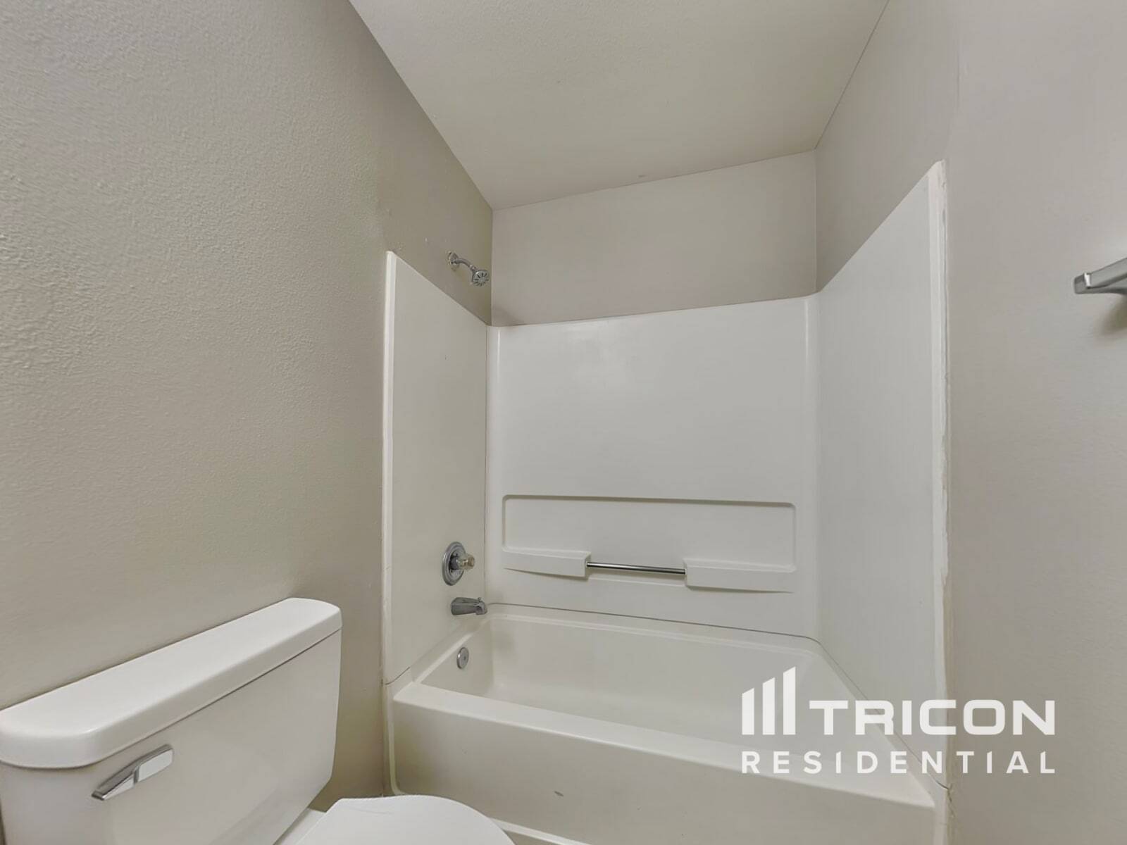 Building Photo - 8147 Steep Valley