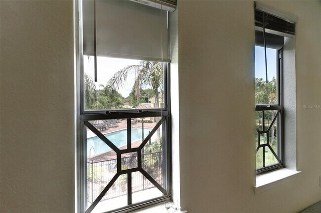 Building Photo - 4004 Foxtail Palm Ct
