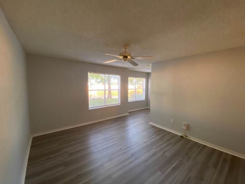 Building Photo - 5701 Gatlin Ave