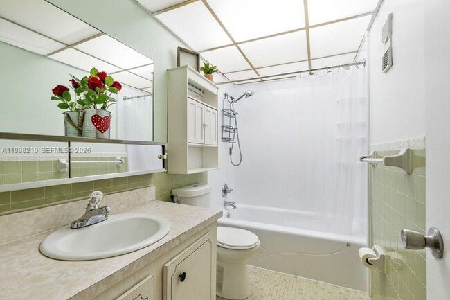 Building Photo - 6960 Miami Gardens Dr