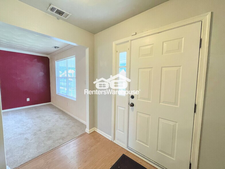 Building Photo - 1506 Raven St