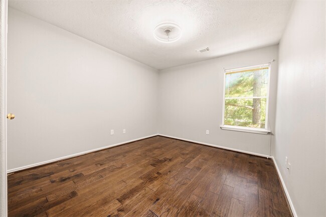 Building Photo - 43 N Abram Cir