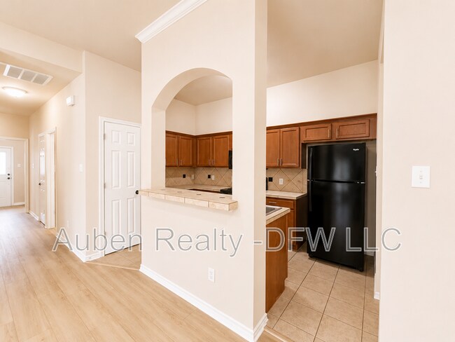 Building Photo - 1330 Piedmont Dr