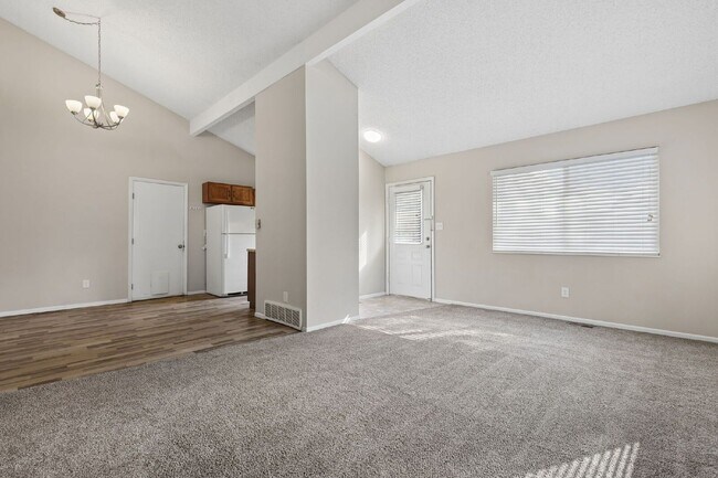 Building Photo - 2390 Middleton Ct