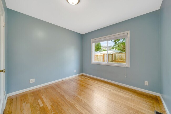 Building Photo - SOUTH SAN FRANCISCO HOME FOR RENT - $4,000/mo
