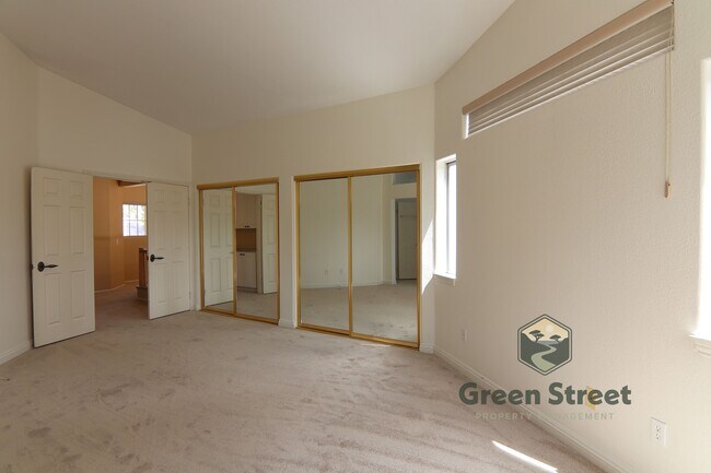Building Photo - 6630 Corte Loma