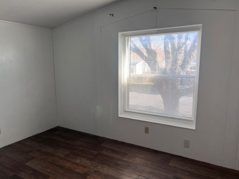 Building Photo - 6209 Angle Dr