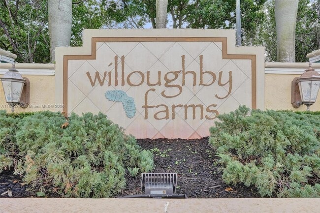 Building Photo - 6305 Willoughby Cir