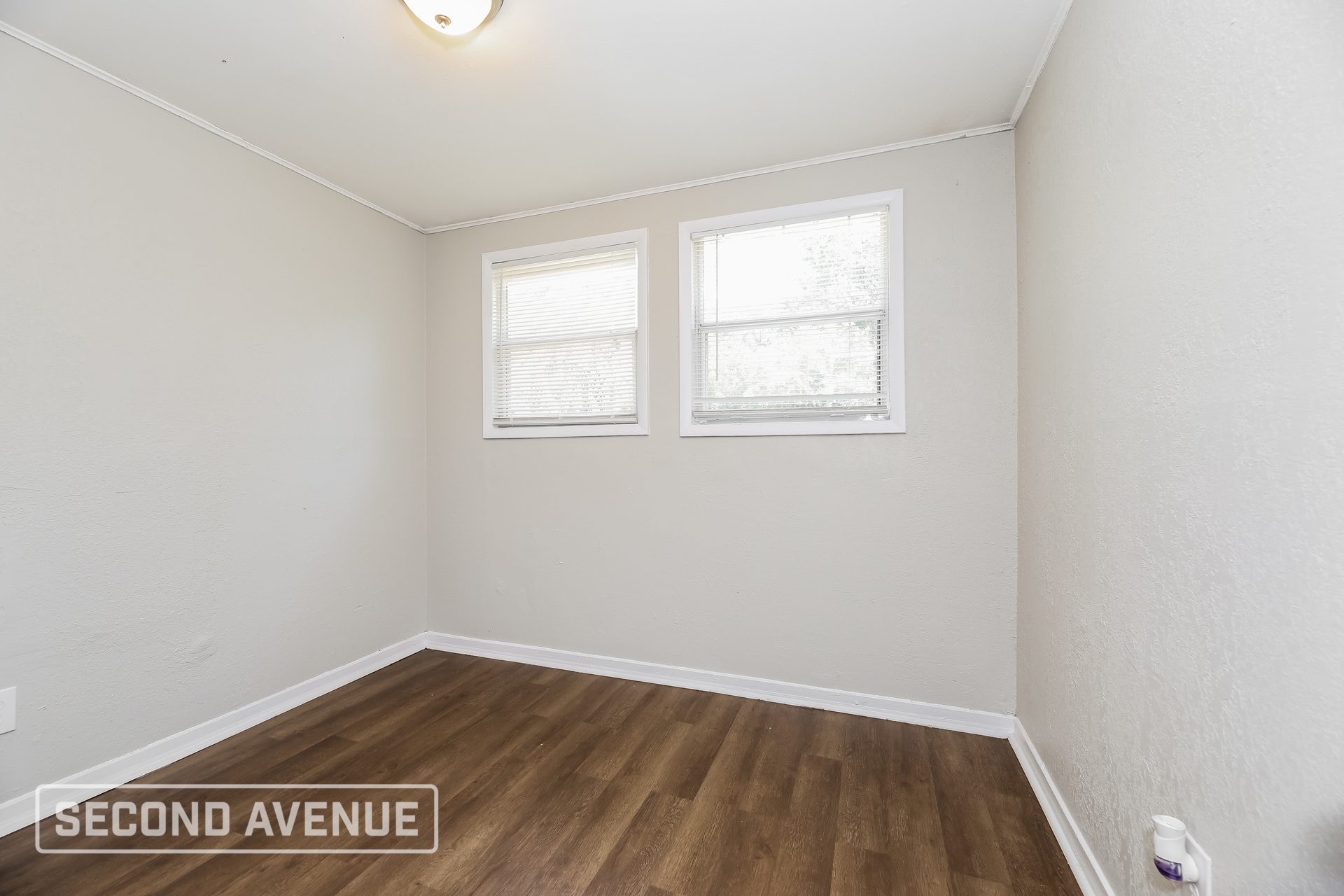 Building Photo - 4640 Suray Ave